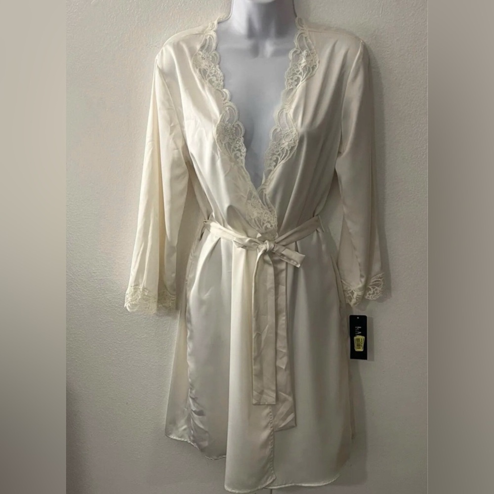 Lauren Ralph Lauren Ivory Satin Wrap Robe With Lace Size M - Picture 2 of 6
